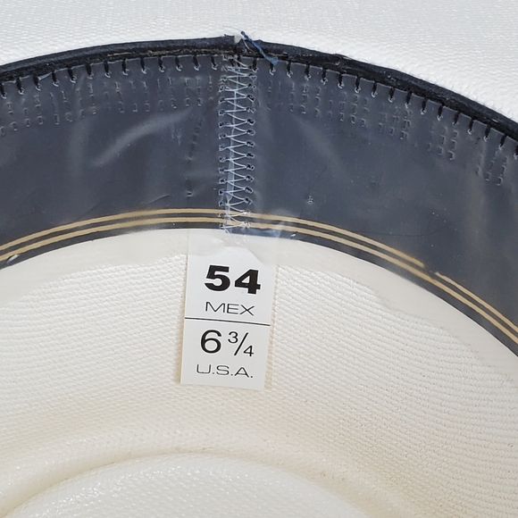 Classic White Cowboy Hat - Picture 13 of 13